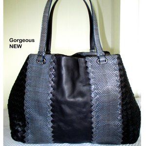 $5K NEW Bottega Veneta Large A-Shape Tote Intrecciato Nappa with Python